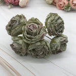 décoration intérieure vintage bouquet roses soie romantique mariage fleurs artificielles feuilles vertes tringle
