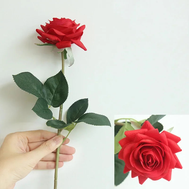 décoration intérieure bouquets roses artificielles rouge rose blanche anniversaire mariage festive automne