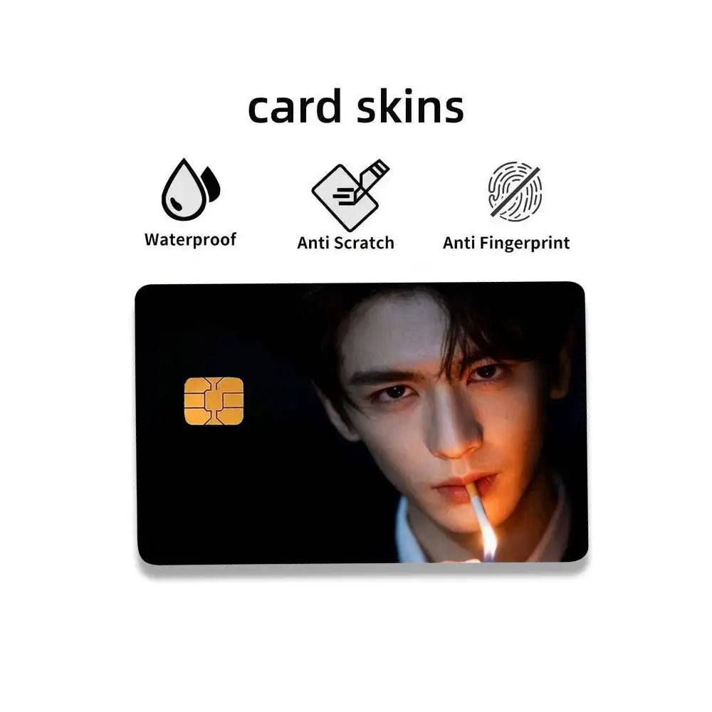 protection carte crédit personnalisée photos personne moderne opaque sans marques