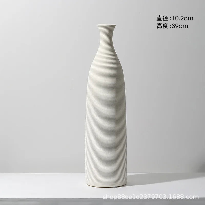 vases céramique blancs rayures horizontales modernes fleurs artificielles