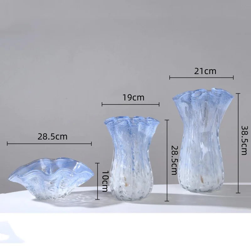 vases modernes bleu clair texture marbrée effet verre soufflé décoration intérieure plateau fruits vase