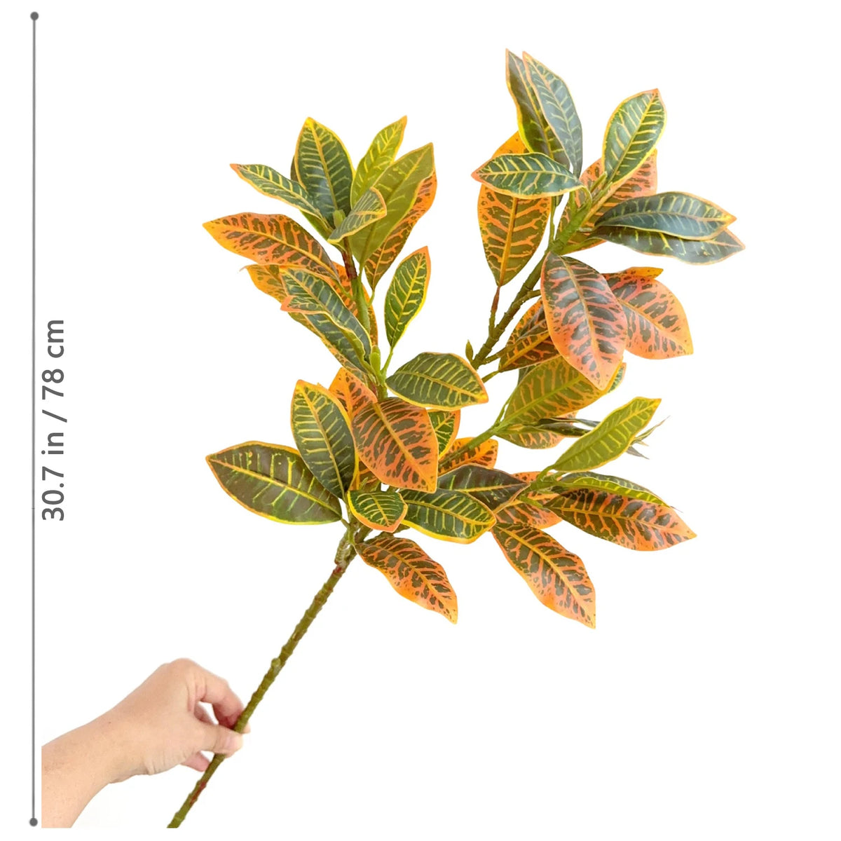 décoration extérieure plante artificielle arbre banyan feuilles colorées moderne pot céramique blancextérieur exposition soie