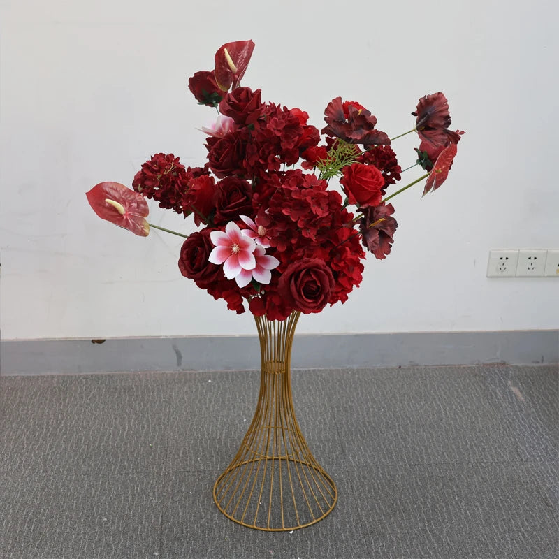 décoration maison arrangement floral artificiel rouge roses hydrangéas anthuriums anniversaire mariage