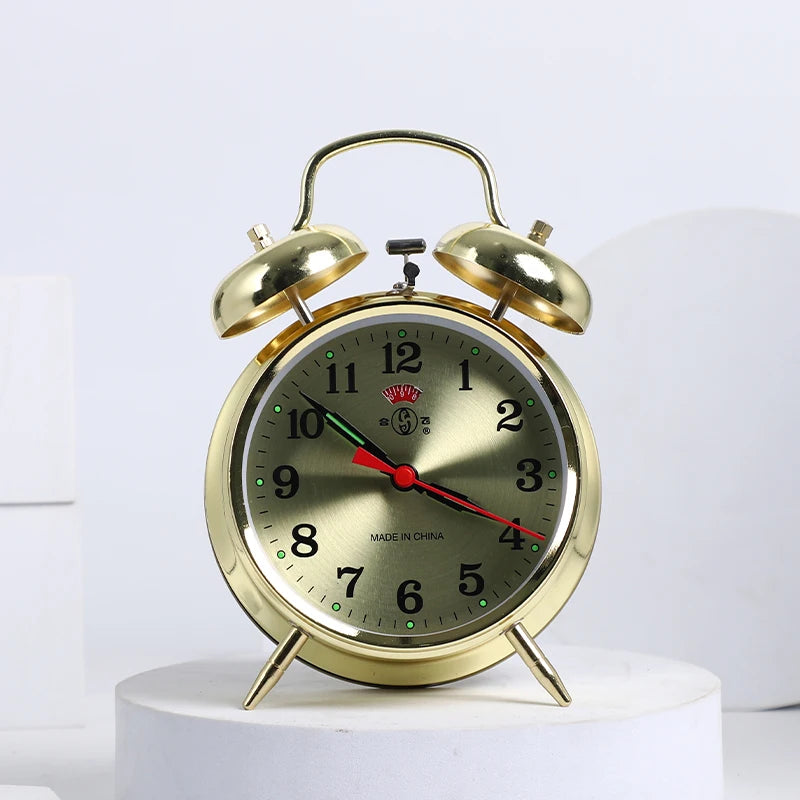 horloge réveil mécanique argentée dorée oiseau papillon cadran blanc classique pieds métalliques