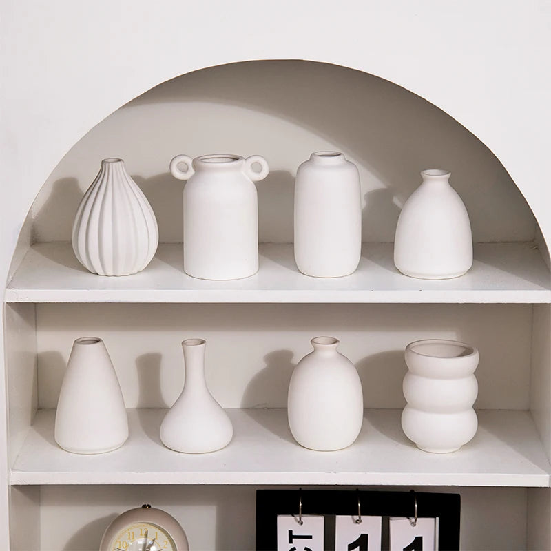 vases céramique blanc rayures verticales modernes décoration table maison floral