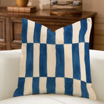 coussin carré moderne polyester imprimé rayures léopard ammonite bleu rouge vert blanc diagonal horizontal