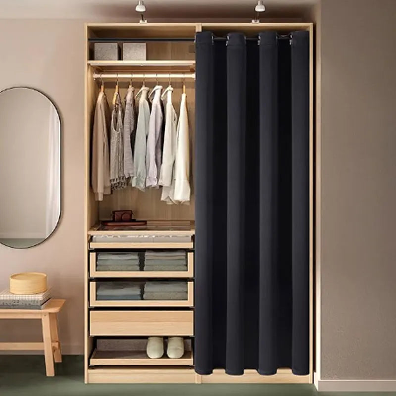 Détail du tissage du rideau de porte occultant