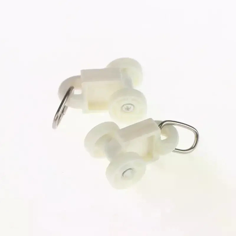 roulette porte blanche moderne pratique anneau métallique blanc ronde lisse