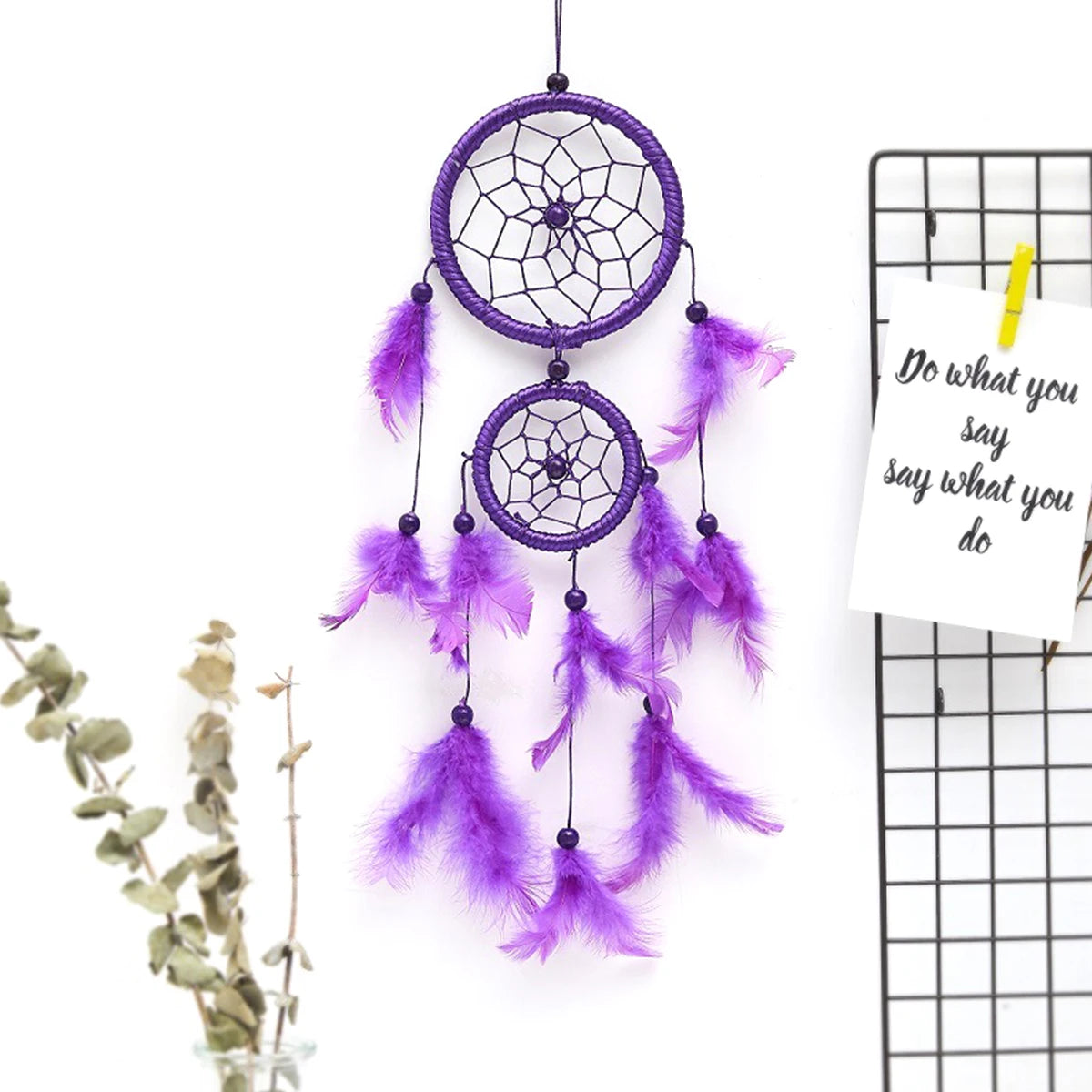 décoration bohème attrape rêves tissage ajouré plumes blanches guirlande suspendue chambre enfant ethnique