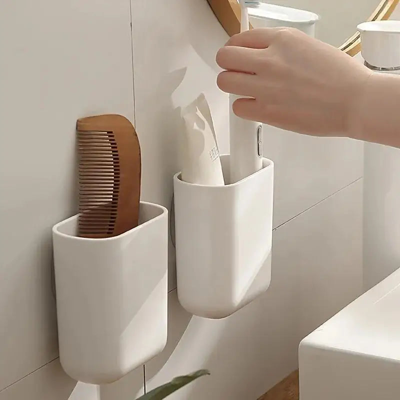 rangement mural moderne blanc salle bain brosse peigne brosses dents
