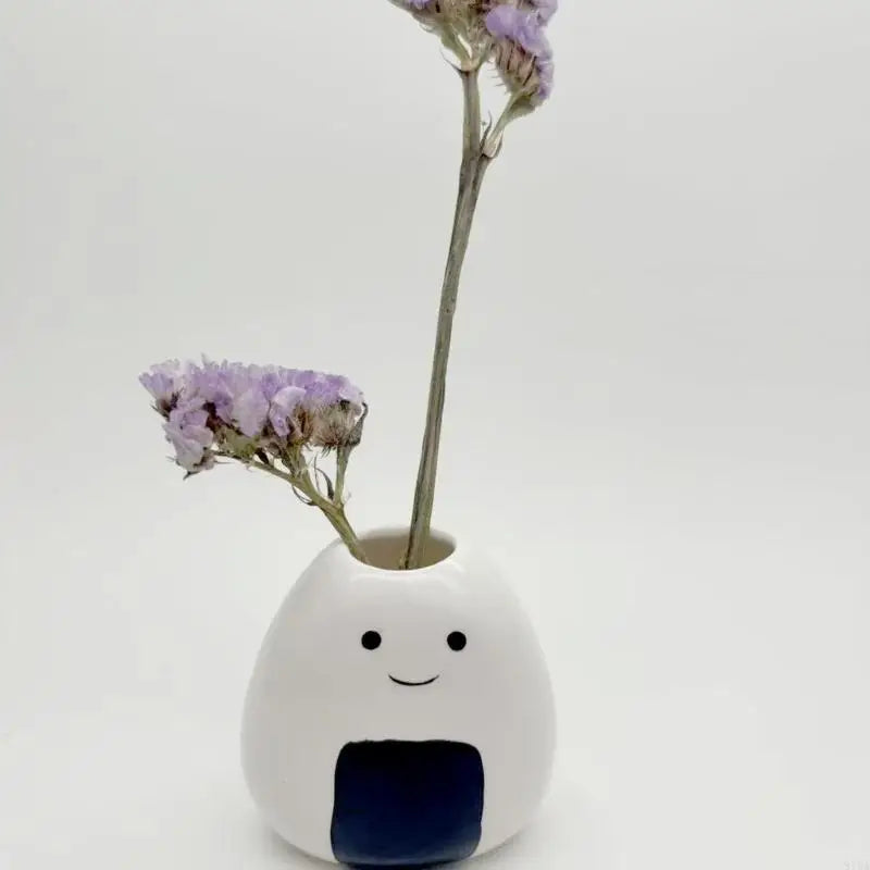 vase decoratif blanc yeux sourire minimaliste kawaii table moderne flowers