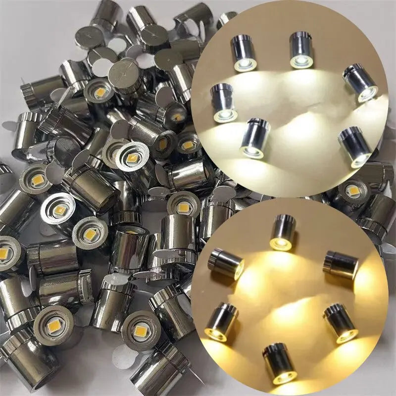 petites lampes led argentées éclairage moderne minimaliste vissées surfaces extérieuresintérieur