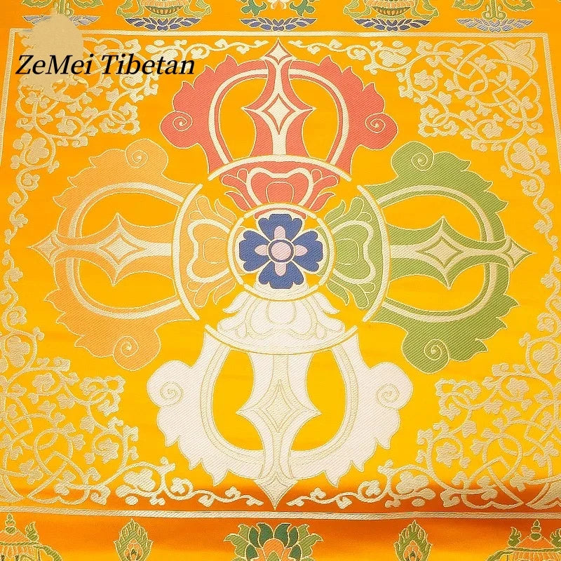 écharpe ethnique motifs floraux couleurs vives texture satinée traditionnelle 100x100cm