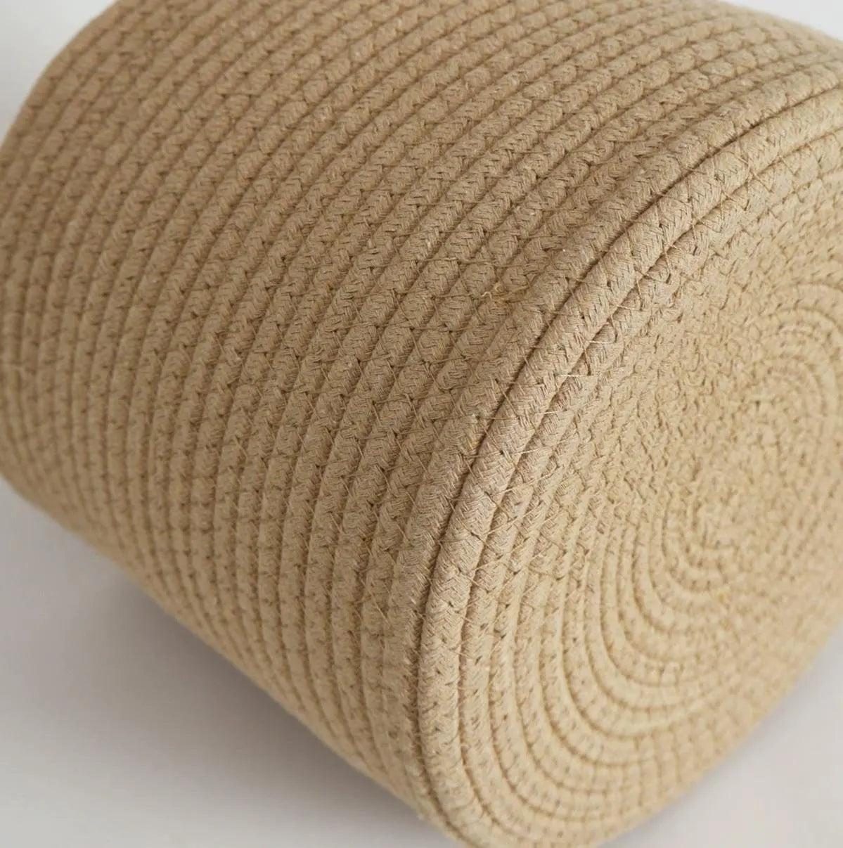 paniers rangement rotin pliables beige clair tissés utilisation multiple respectueux environnement moderne rustique poignées