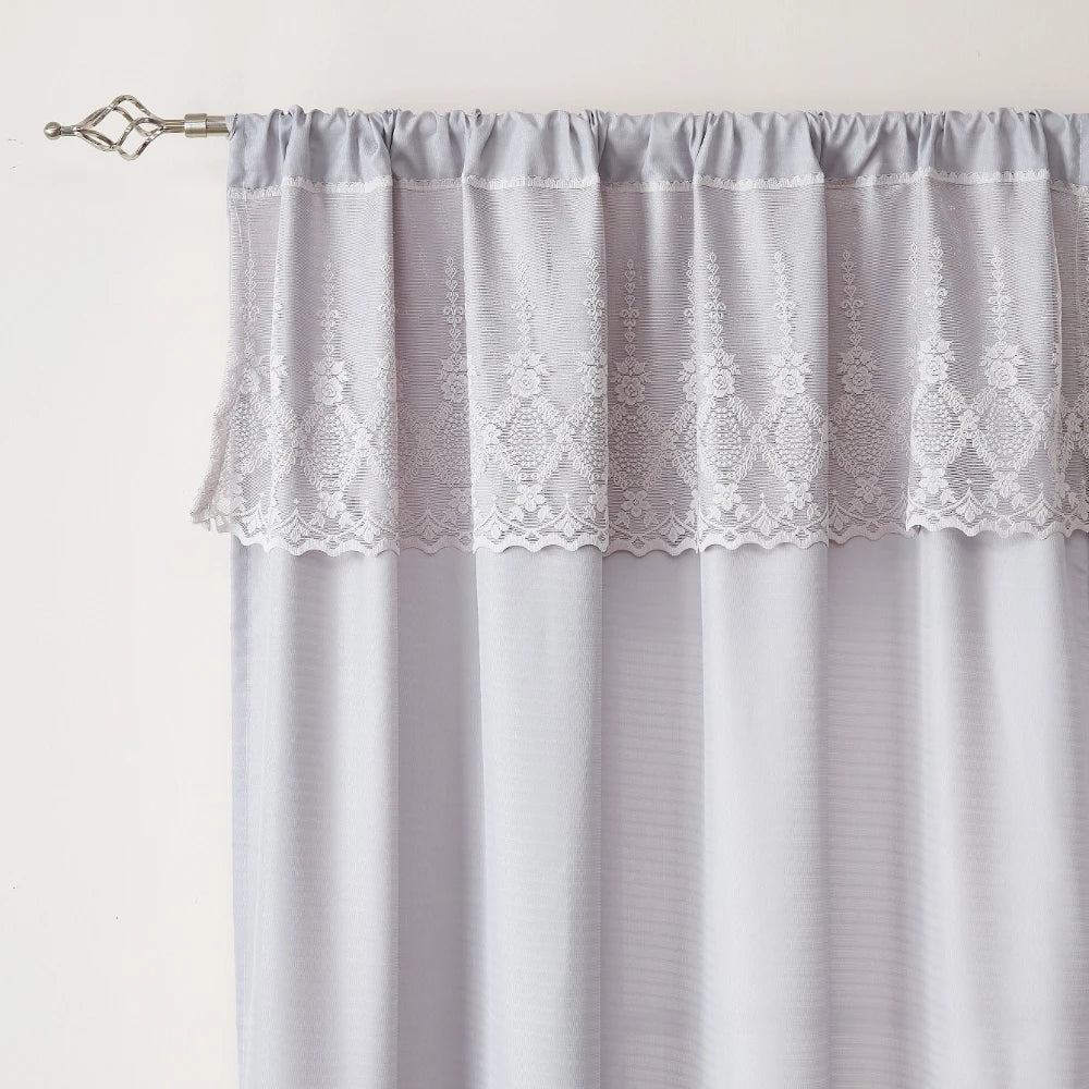 rideau gris clair rayures horizontales motifs floraux bordure opacité deux panneaux classique polyester