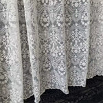 tissu polyester brodé motifs floraux fleurs dentelle fine robe soirée élégante classique occasion spéciale