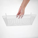 panier suspendu blanc métal ajouré fonctionnel minimaliste lit superposé organizer.storage.basket.hanging.shelf.bedside