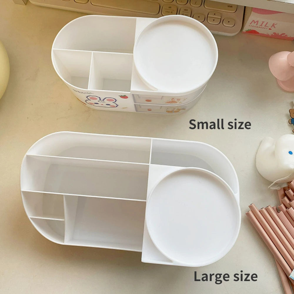Organisateur de bureau Kawaii dans différentes couleurs sur un bureau