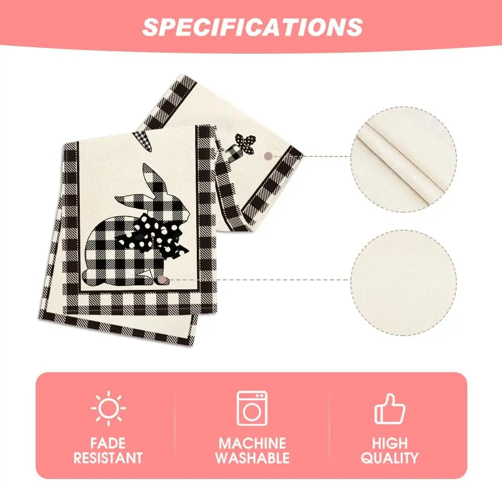 Cette serviette de cuisine motifs géométriques et lapin noir et blanc est lavable en machine et résistante à la décoloration.