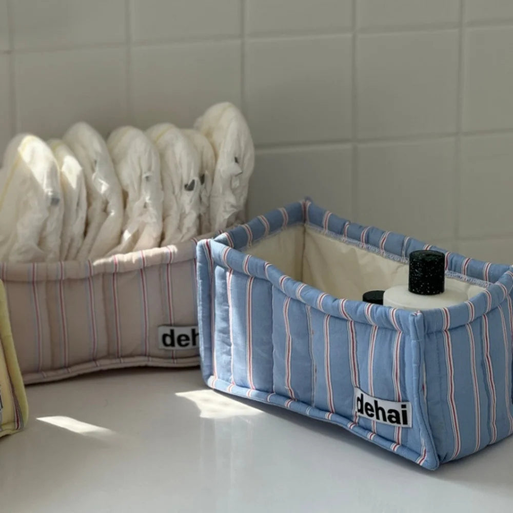 boîte rangement moderne bleu clair jaune clair blanc rayures fines tissu amovible pratique sans