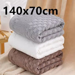 serviette bain coton absorbant rapide motif géométrique gris clair moderne 140x70cm
