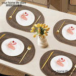 tapis table moderne rayures horizontales marron clair assiettes fourchettes cuillères serviettes feuilles gâteau fleurs