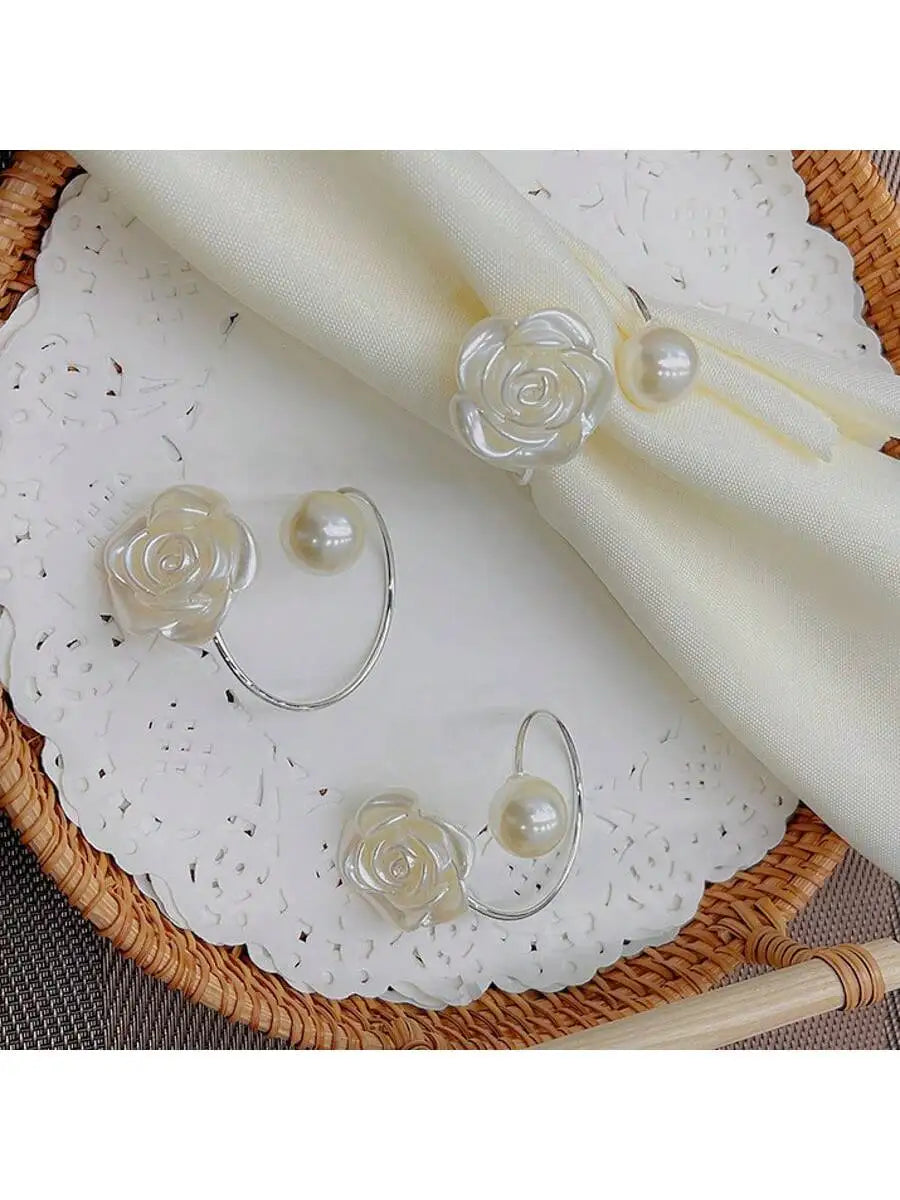 anneaux serviette or roses argent élégants classiques mariage décoration table festive