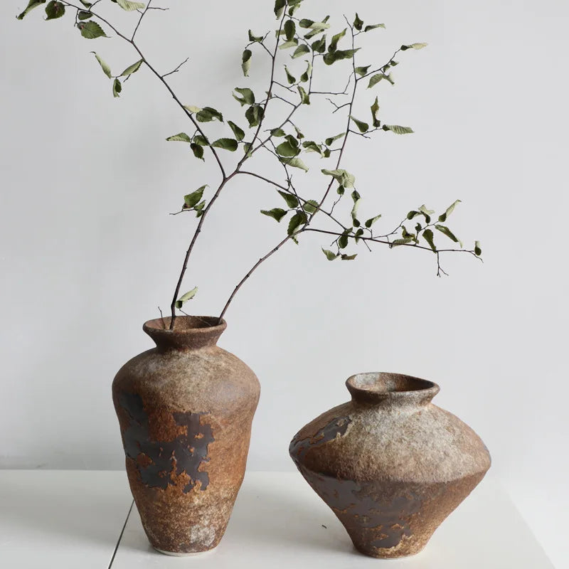vase céramique marron gris branches séchées rustique vintage arrangement floral
