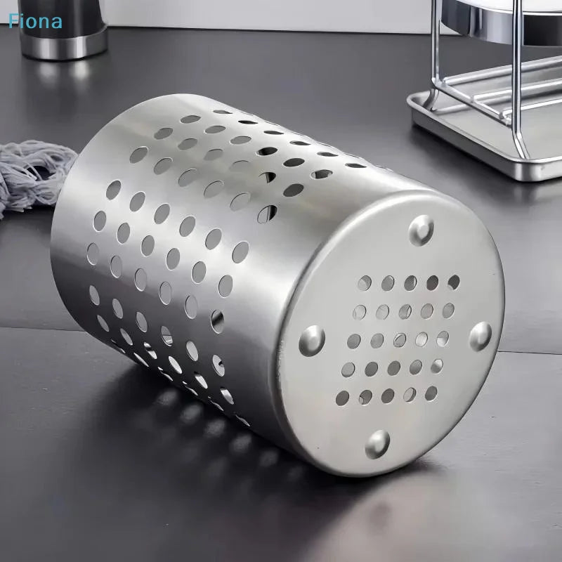 boîte rangement ustensiles perforée moderne acier inoxydable argenté cuillères fourchettes couteaux
