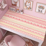 tapis rose clair motif coeur ruban cuir synthétique protection table moderne