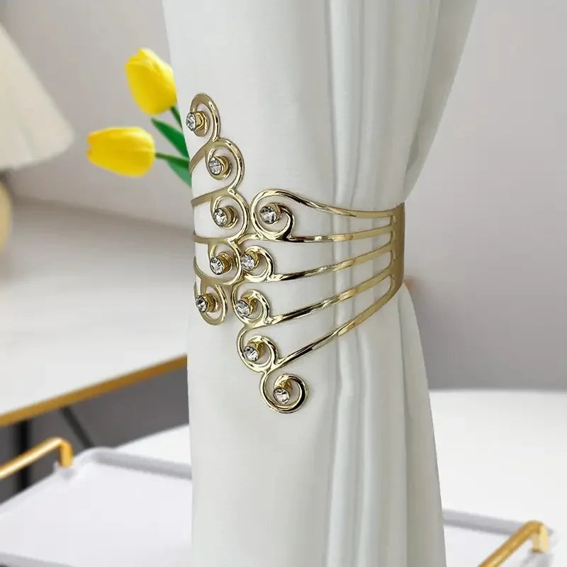 bracelet élégant or argent strass spirales fermoir vintage métal moderne
