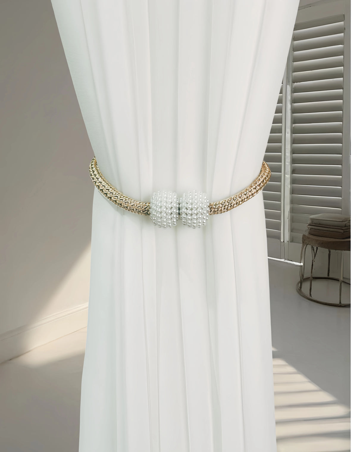 boucle rideau moderne blanches tissu beige adhésif élégant accessoire intérieur