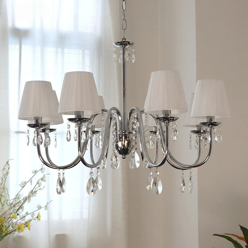 lustre cristal classique argenté abat jour conique cristaux pendus salon salle