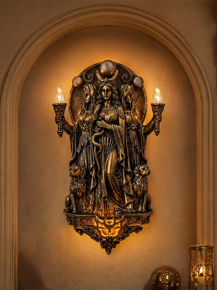 statue murale historique figurine antique bronze doré décoration intérieure baroque gothique complexe sculptural