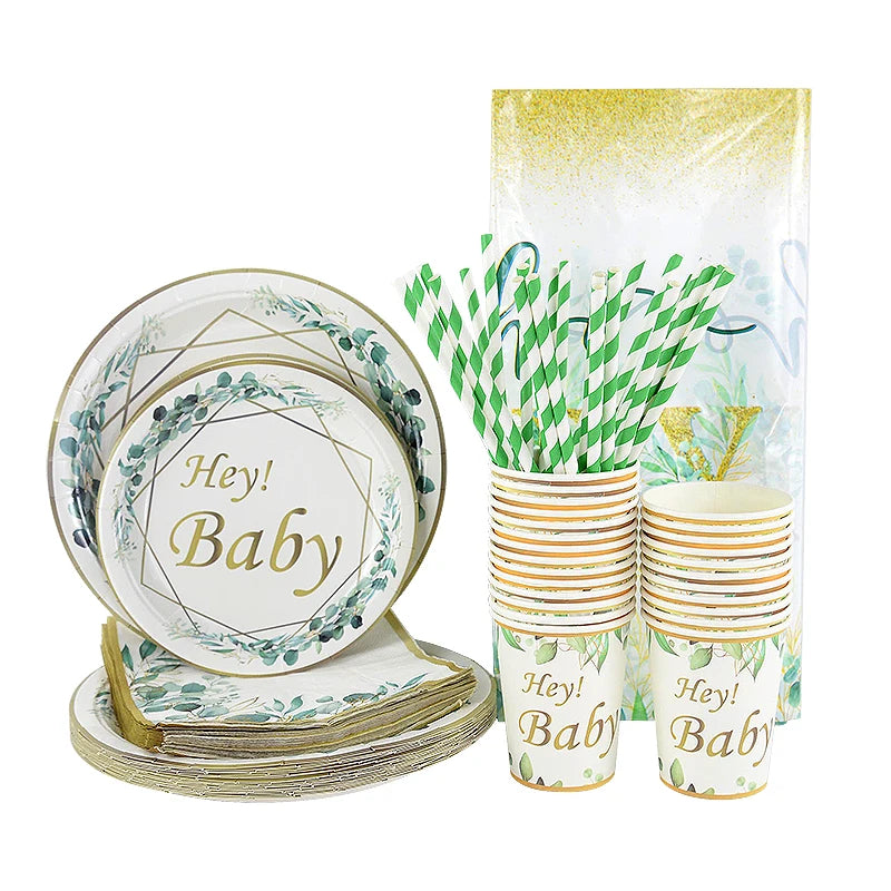 assiettes jetables anniversaire enfant vert doré hey baby guirlande feuilles textes festifs verres serviettes