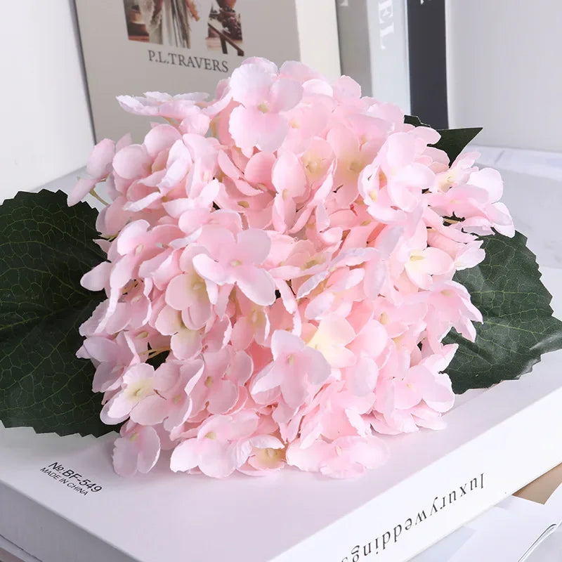 bouquet hydrangeas artificiels soie rose jaune gris bleu violet blanc moderne decoration mariage