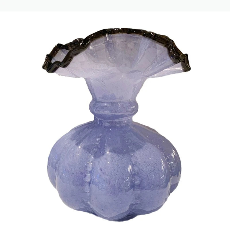 vase moderne transparent motifs floraux blanc rose bleu violet élégant décoration table arrangement floral