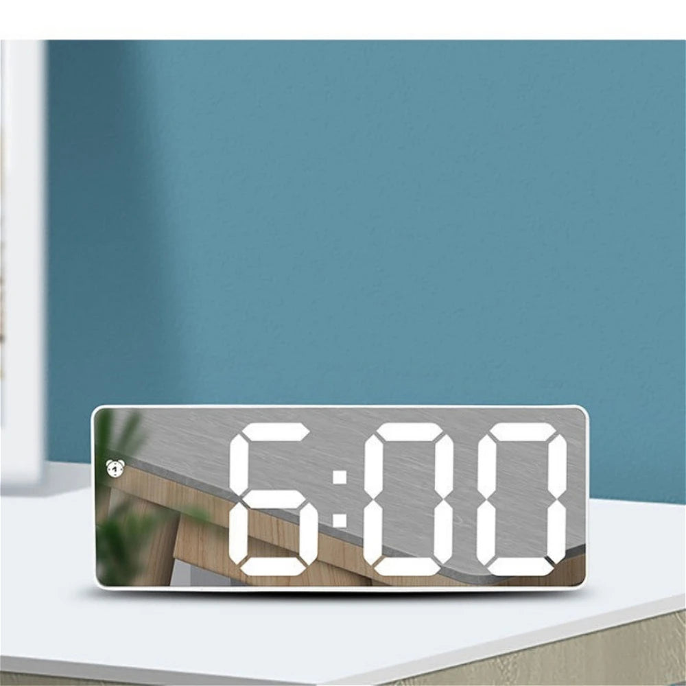 horloge numérique moderne réveil LED calendrier luminova minimalisteécran incurvé finition miroir