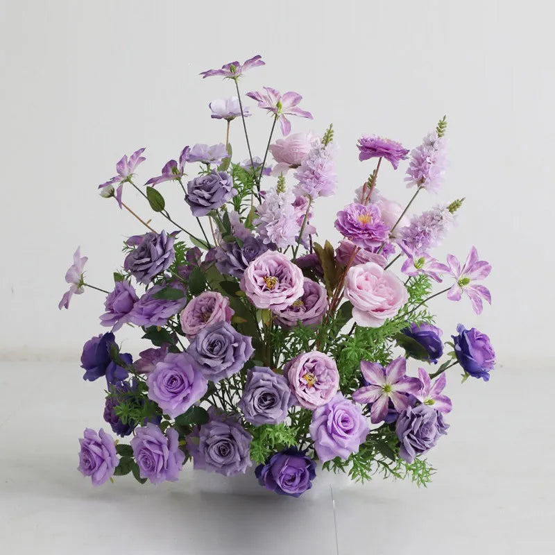 arches décoratives florales artificielles violettes roses romantiques mariageintérieur bouquets fleurs variées texturées