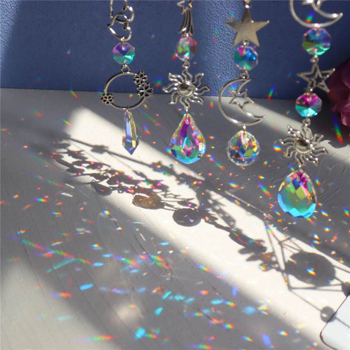 guirlande décorative cristaux célestes soleil lune étoile arc ciel chaîne métallique boho