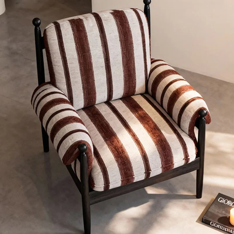 fauteuil classique marron rayures horizontales coussin sofa bois minimaliste moderne salon