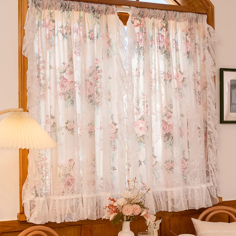 rideau dentelle fleurs vintage blanc rose vert transparent fenêtre chambre fille