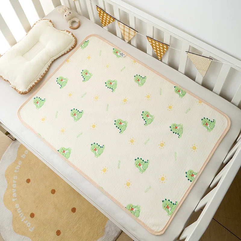 serviettes bébé imprimées visages coeurs beige enfantin couverture couches motifs décoratives