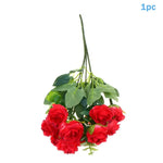 bouquet roses artificielles contemporaines élégantes intérieur décoration maison fête rouge blanc roseclair
