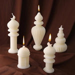 bougies aromathérapie blanches rayures architecturales classiques opaques İslam festival decoration
