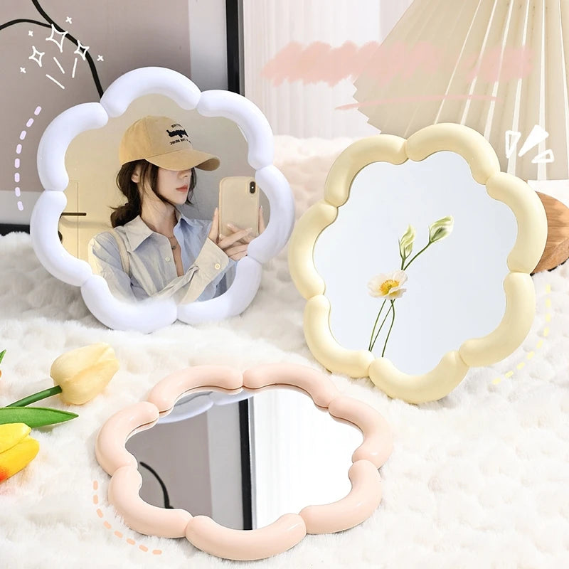 miroir blanc moderne décoration chambre rose vert bleu noir motifs géométriques