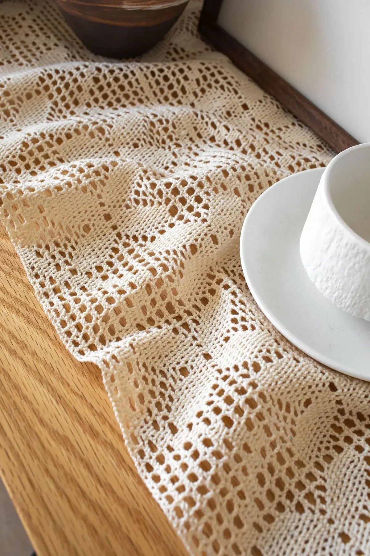serviette table boho chic motif floral dentelle fine beige clair tassel maison fête decoration