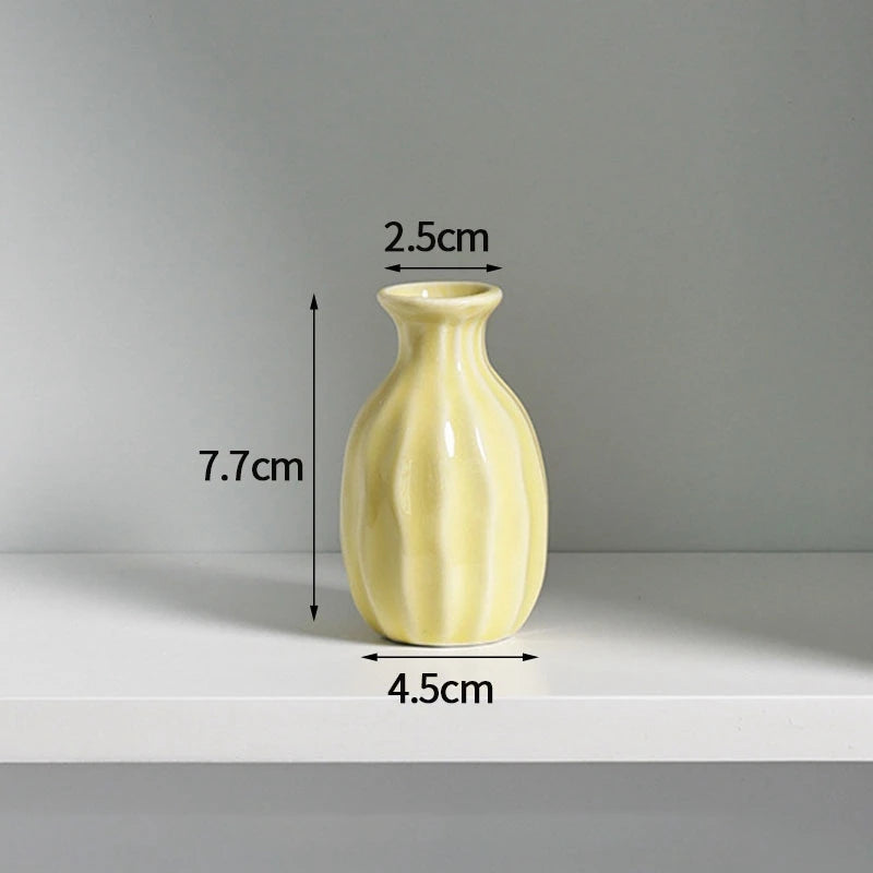 vases céramique pastel texture ondulée minimaliste fleurs artificielles maison
