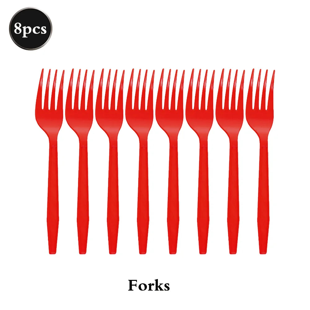 assiettes papier festives fourchettes couteaux serviettes nappe moderne points rouges noirs