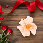 décoration murale fleurs papier rose pêche jaune rouge plissées franges adhésives festives mariage anniversaire